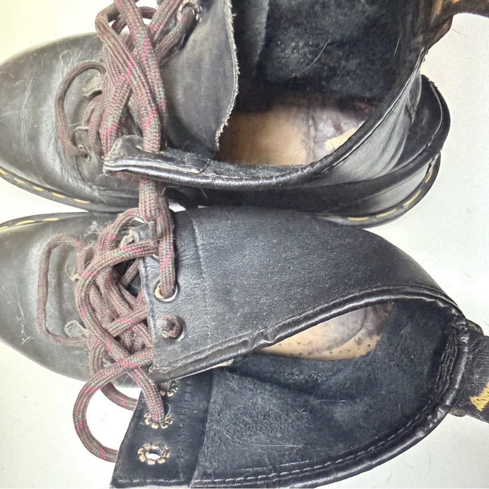 Dr. Martens Vintage smooth leather boots. England - Picture 4 of 6